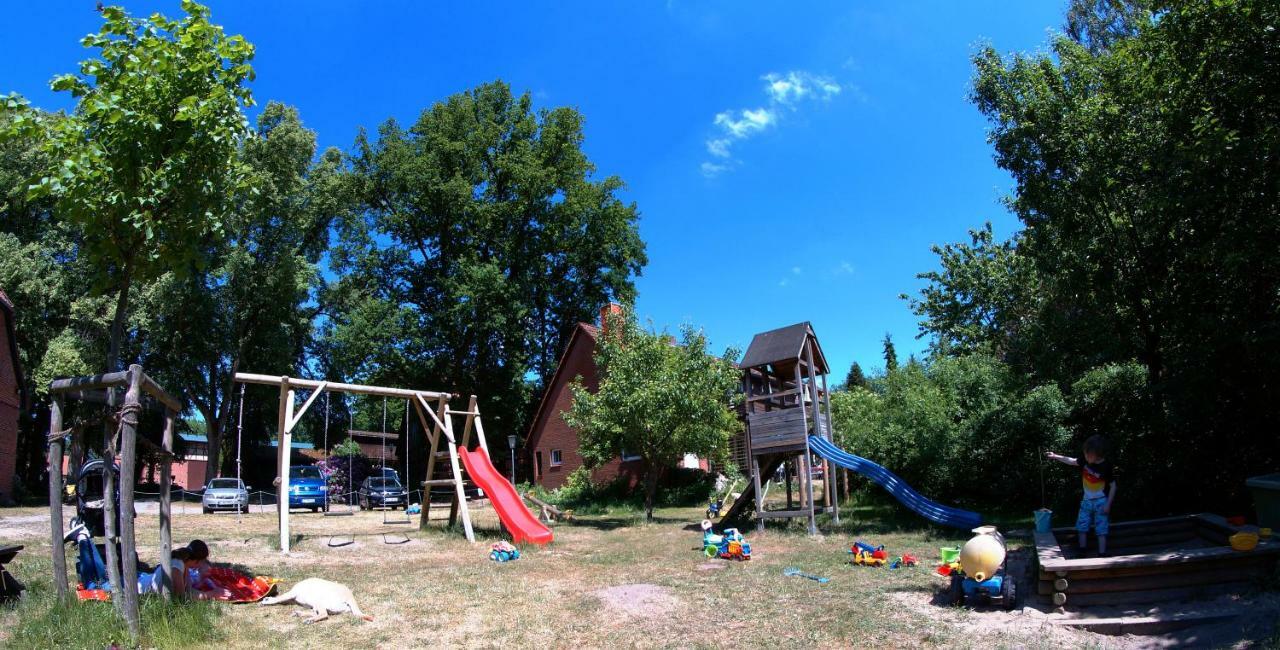 Ferienpension Lindenhof - Ferienwohnungen In Der Lueneburger Heide Marxen am Berge Exteriör bild